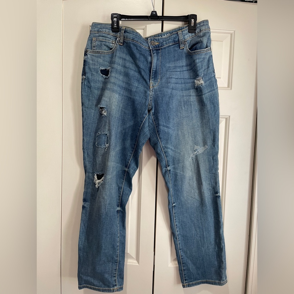 Women's boy-friend style Distressed Blue Jeans